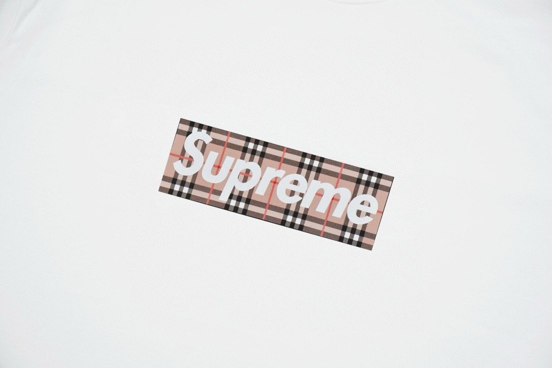 Supreme Plaid Box-Logo Graphic T-Shirt