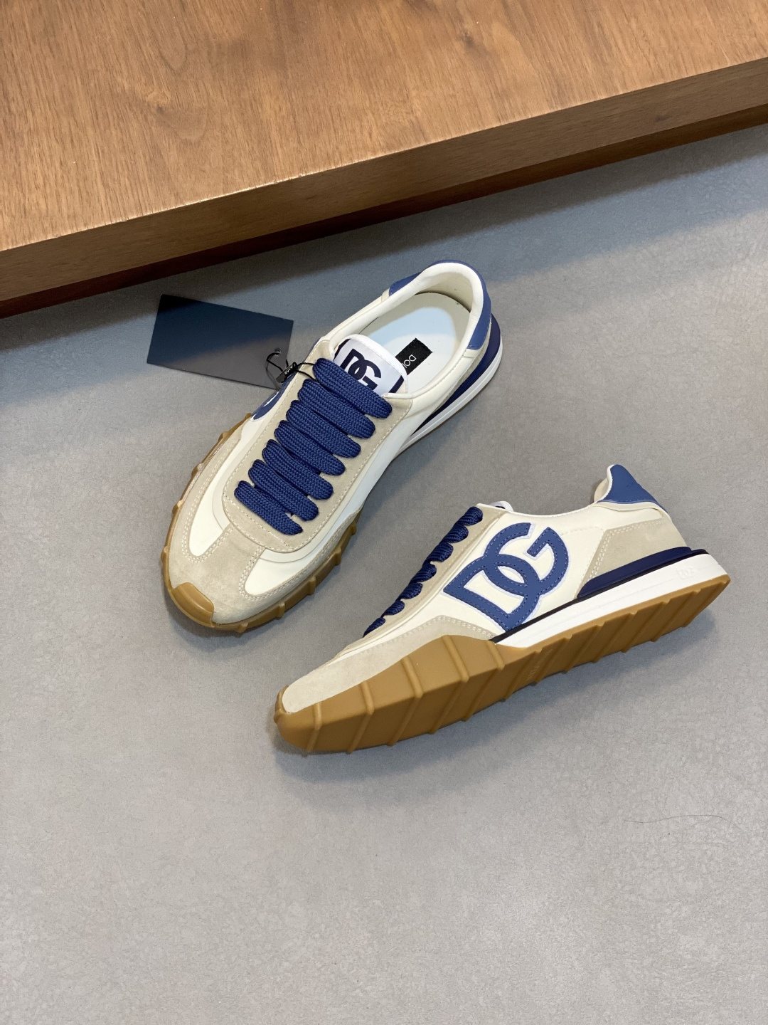 Dolce & Gabbana Men's Low-Top Leather Sneakers
